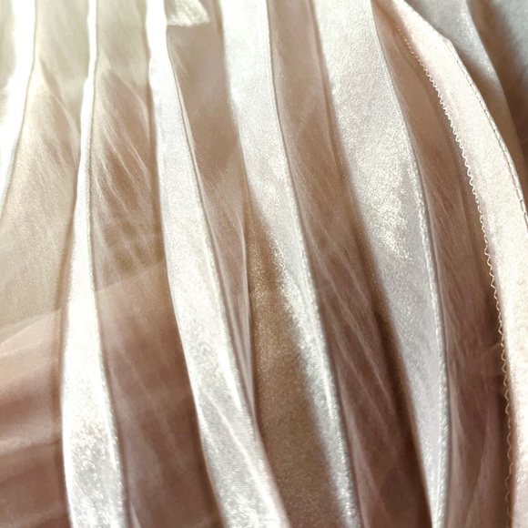 strapless pleated wave dress - Picture 12 of 15